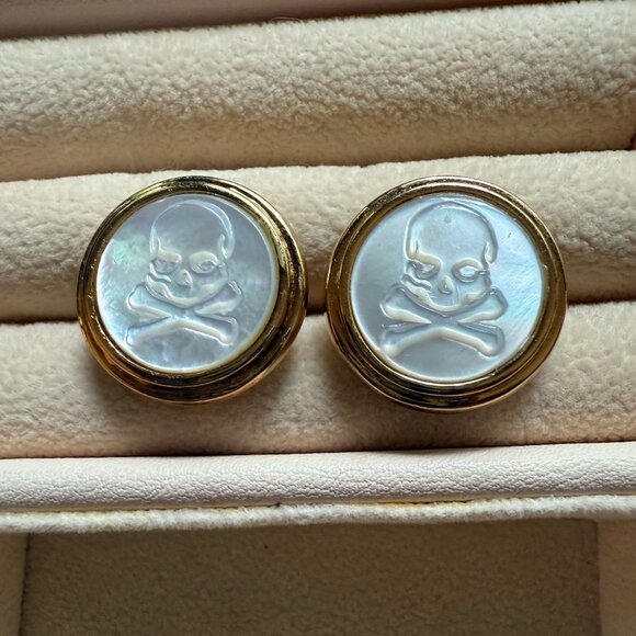 ASHA by ADM Skull and Crossbones Cufflinks Ashley McCormick - Picture 2 of 4